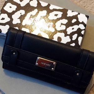 Women's Nine West wallet